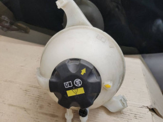 бачок расширительный BMW 7 серия G11/G12 [рестайлинг] 2021, 3.0 л., B57 D30 A, дизель, 8610654