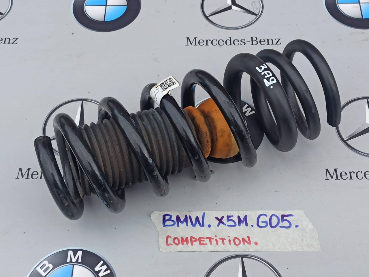 пружина задняя BMW X5 M F95 2021, 4.4 л., бензин, полный привод, 8469740 - фото №1