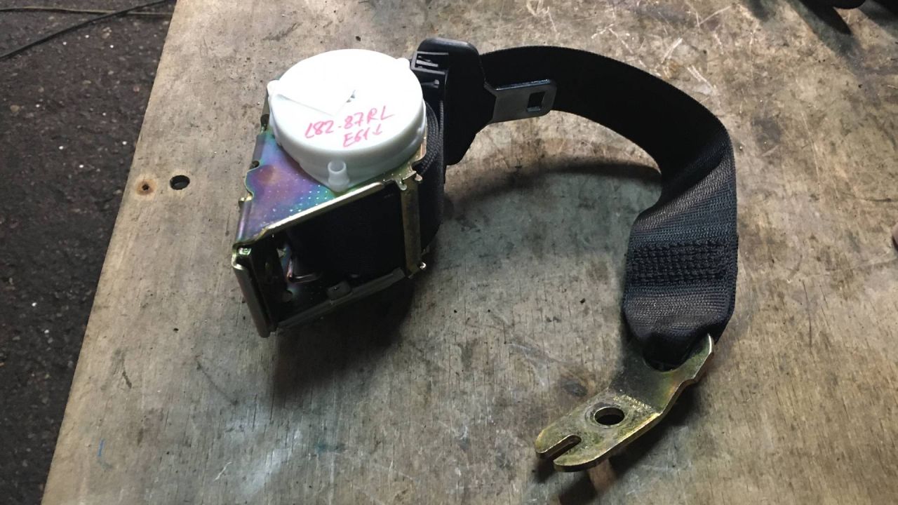 ремень безопасности BMW 5 серия E60/E61 2005, 2.5 л., дизель, АКПП, универсал, 33040666 - фото №1