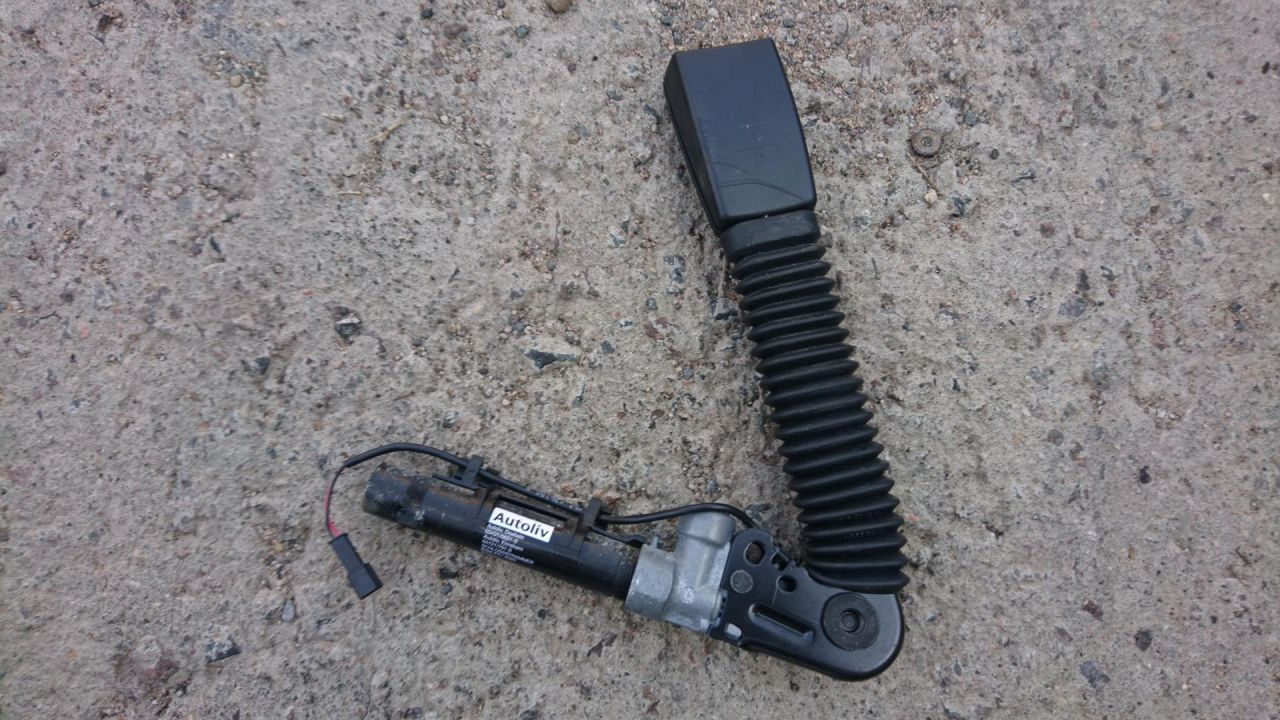 пиропатрон BMW 7 серия F01/F02 2010, 4.4 л., N63 B44 A, бензин, АКПП, седан, 9115306 - фото №1