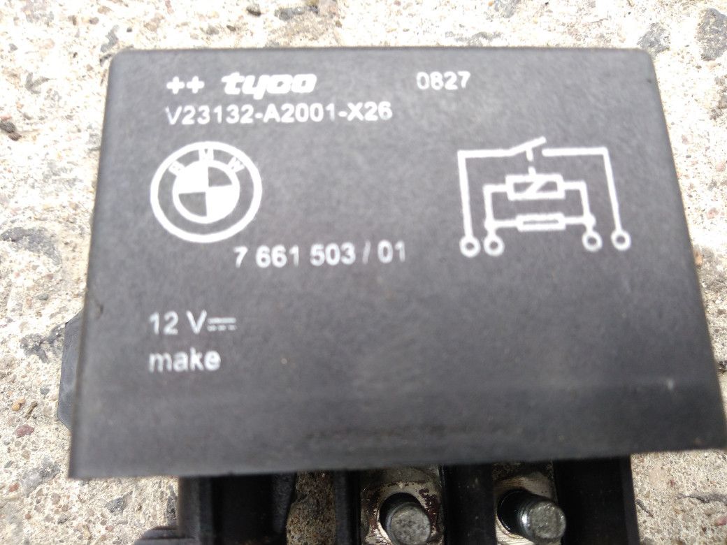 блок управления вентилятором (реле) BMW X5 E70 2008, 4.8 л., N62 B48 B, бензин, АКПП, черный, внедорожник 5 дв., 7661503 - фото №1