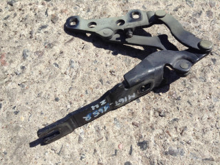 петля капота правая BMW Z4 E85 2004, 3.0 л., бензин, АКПП, кабриолет, 7016172