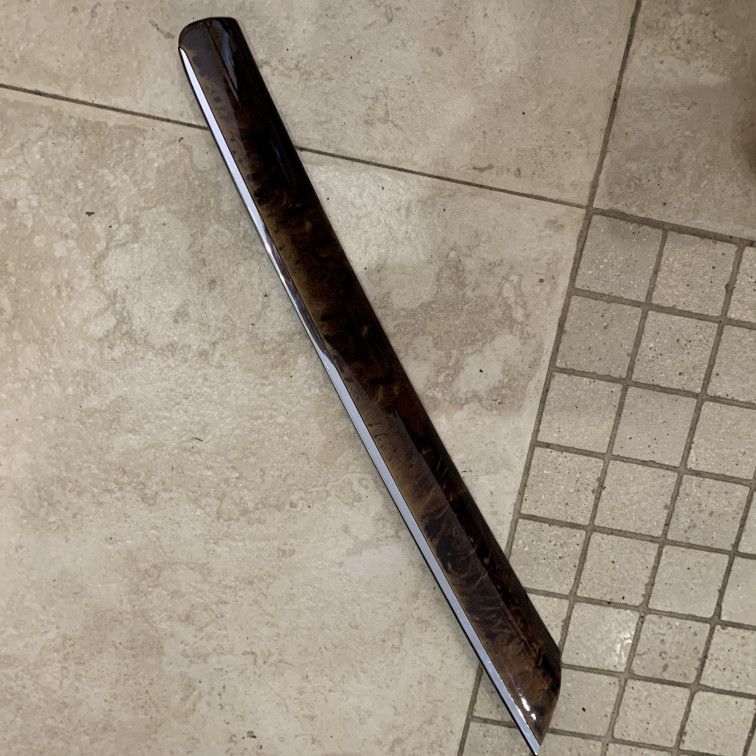 накладка двери (крышки) багажника Mercedes-Benz M-Класс W164 2006, 3.5 л., M 272.967, бензин, АКПП, внедорожник 5 дв., правый руль, 1647201622, A1647201622 - фото №1