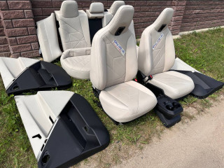 салон (комплект сидений) BMW iX I20 2022, электро, полный привод, правый руль