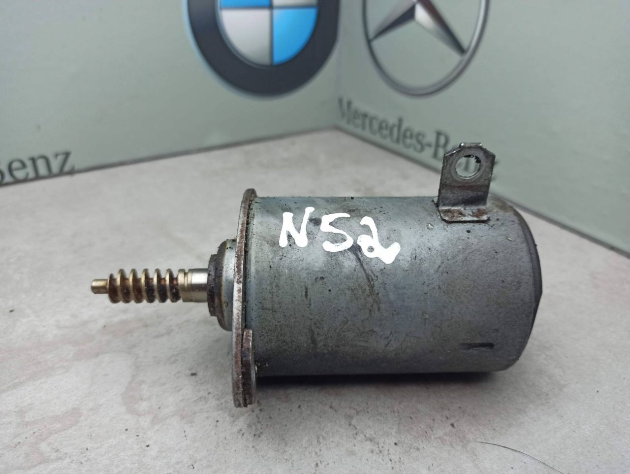 моторчик VVT (эксцентрикового вала) BMW 5 серия E60/E61 2007, 3.0 л., N52 B30, бензин, 7518204 - фото №1