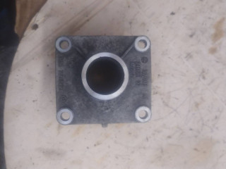 кронштейн полуоси BMW 7 серия F01/F02 2009, 4.4 л., N63 B44 A, бензин, 7563779