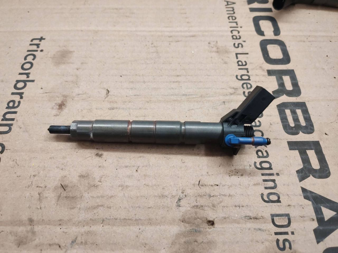 форсунка Mercedes-Benz E-Класс W213/S213/C238/A238 2018, 2.0 л., OM 654.920, дизель, A6540700187 - фото №1