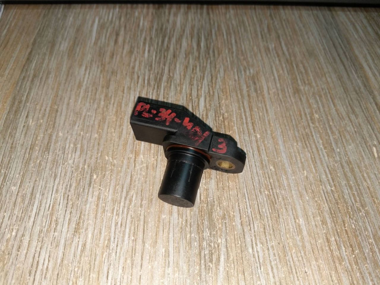 датчик распредвала BMW X5 E70 2009, 3.0 л., дизель, 7792256 - фото №1