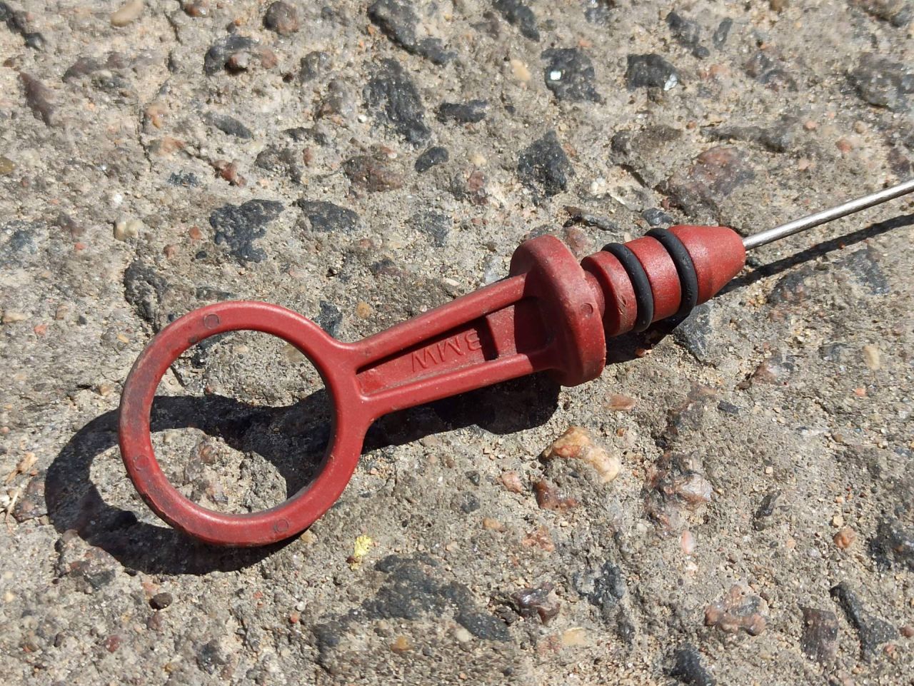 щуп двигателя BMW 3 серия E46 2000, 3.0 л., дизель, 7786015 - фото №1