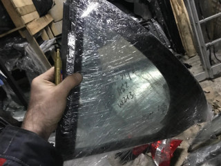 стекло двери задней левой Mercedes-Benz E-Класс W213/S213/C238/A238 2016, 2.0 л., OM 654.920, дизель, АКПП, белый, седан, правый руль