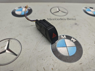 кнопка аварийной сигнализации BMW 2 серия Active Tourer F45 2015, 2.0 л., B48 A20 A, бензин, 9317218
