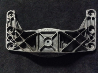 кронштейн КПП BMW 5 серия E60/E61 2005, 2.5 л., дизель, АКПП, седан, 6761106