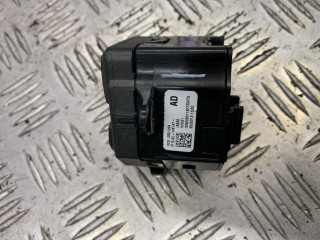 кнопка (выключатель) Land Rover Range Rover Evoque L538 2013, 2.2 л., 224DT, дизель, АКПП, внедорожник 5 дв., BJ3214K147