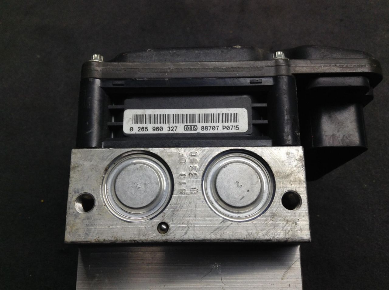 блок ABS BMW 5 серия E60/E61 2006, 2.5 л., дизель, АКПП, универсал, 34516783360, 0265960327 - фото №1