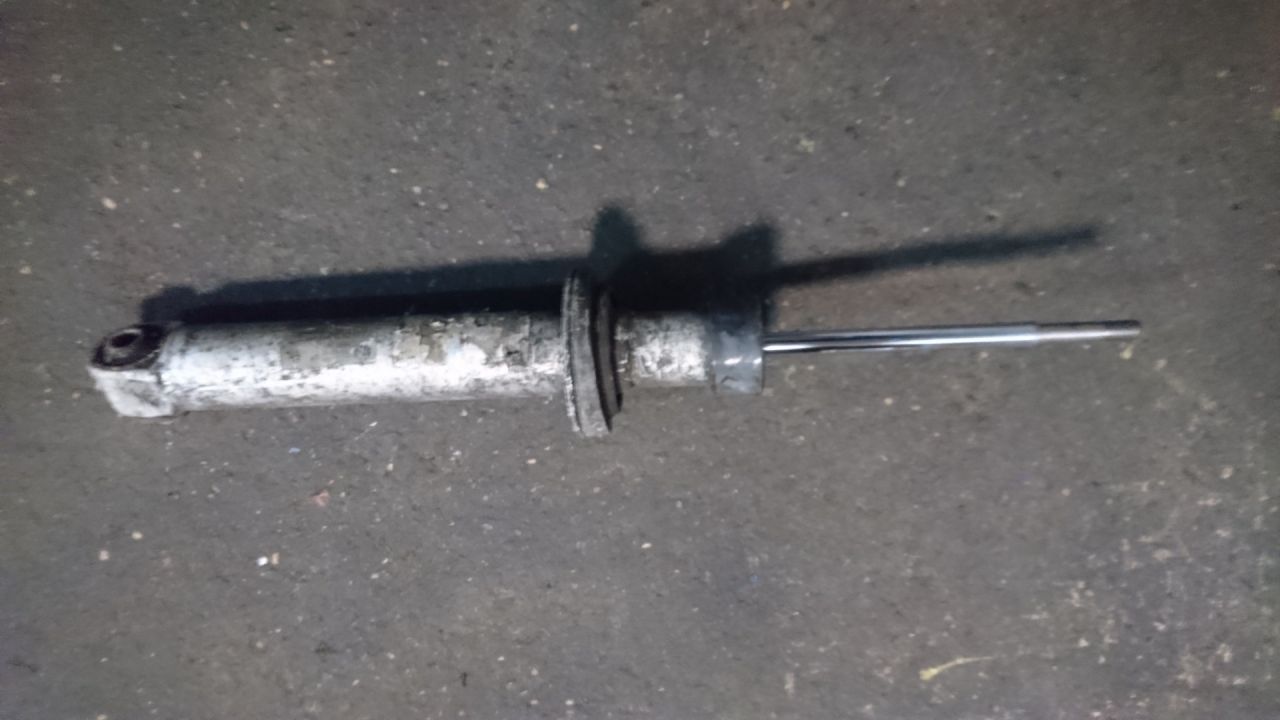 амортизатор задний BMW 5 серия E60/E61 2006, 3.0 л., дизель, АКПП, седан, 33527905315, 7905315 - фото №1