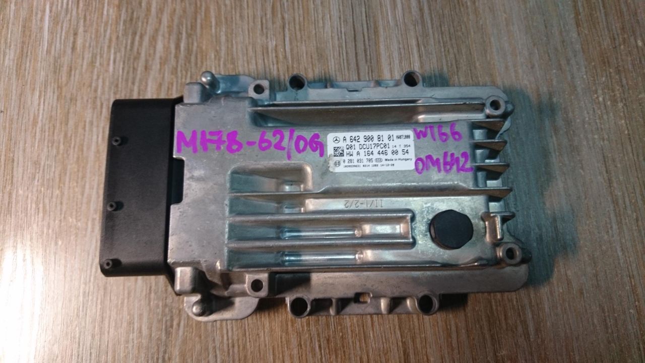 блок управления системы отработавших газов Mercedes-Benz M-Класс W166 2015, 3.0 л., OM 642.826, дизель, АКПП, cthsq, внедорожник 5 дв., A6429008101, 0281031705 - фото №1