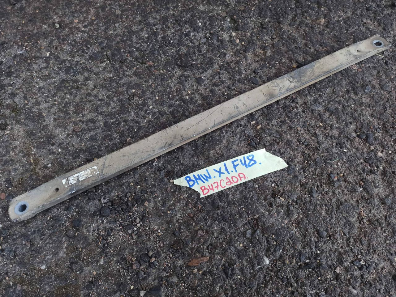 распорка стоек BMW X1 F48 2017, 1.8 л., дизель, АКПП, 475, полный привод, 7407055 - фото №1