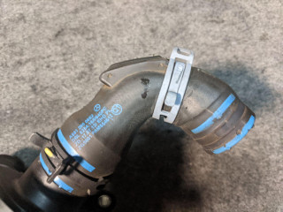 патрубок (трубопровод, шланг) Mercedes-Benz GL-Класс X166 2015, 2.1 л., OM 651.960, дизель, АКПП, 6512000682, A6512000685