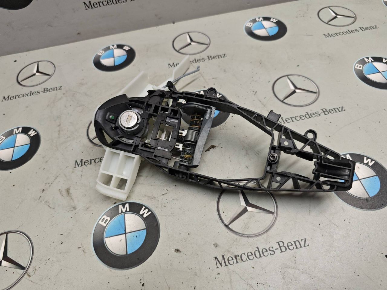 личинка дверного замка BMW 6 GT G32 2019, 3.0 л., B58B30, бензин - фото №1