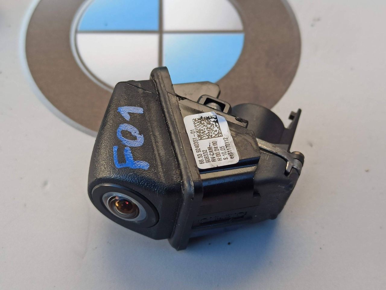 камера заднего вида BMW 7 серия F01/F02 2011, 9240351 - фото №1