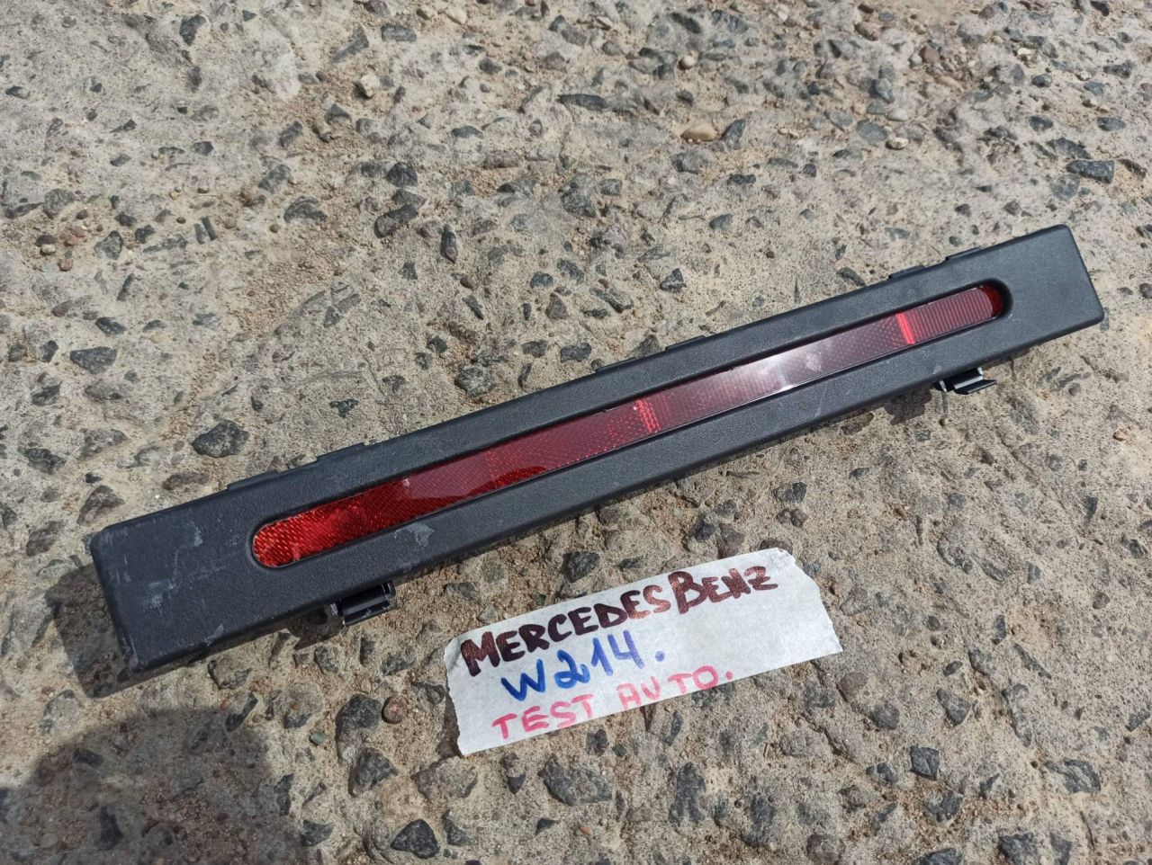 знак аварийной остановки Mercedes-Benz E-Класс W214 2025, 2.0 л., дизель, A0008900397, A0008900597, A0008901900 - фото №1