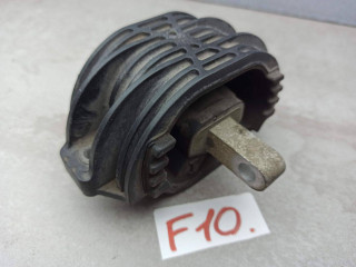 подушка крепления КПП BMW 2011, 2.5 л., N52 B25 A, бензин, 6775916