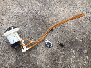 насос топливный Mercedes-Benz C-Класс W204/S204/C204 [рестайлинг] 2011, 3.0 л., M 272.947, бензин, АКПП, черный, седан, задний привод, A2184700194