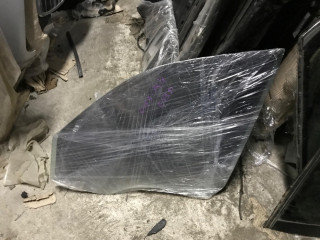 стекло двери передней левой BMW X3 E83 [рестайлинг] 2007, 3.0 л., N52 B30 A, бензин, АКПП, черный, внедорожник 5 дв., 51333332309