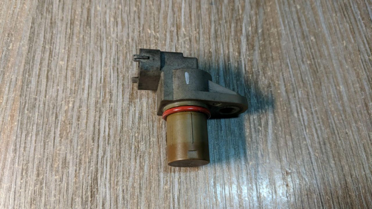 датчик распредвала BMW 5 серия E60/E61 2006, 5.0 л., S85 B50 A, бензин, АКПП, седан, 7834490 - фото №1