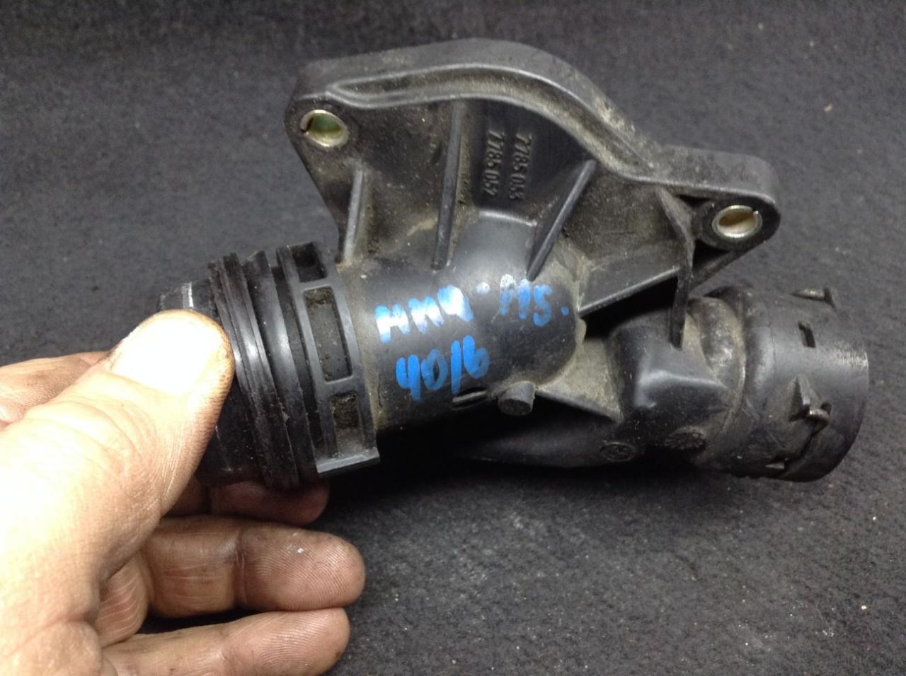 корпус термостата BMW 3 серия E46 2001, 2.0 л., АКПП, седан - фото №1