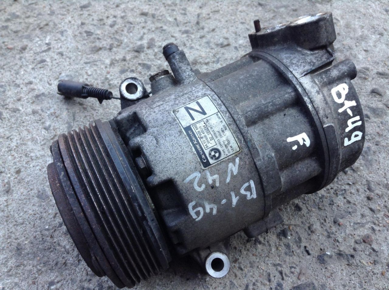 компрессор кондиционера BMW 3 серия E46 2000, 2.2 л., бензин, АКПП, седан, 6908660 - фото №1