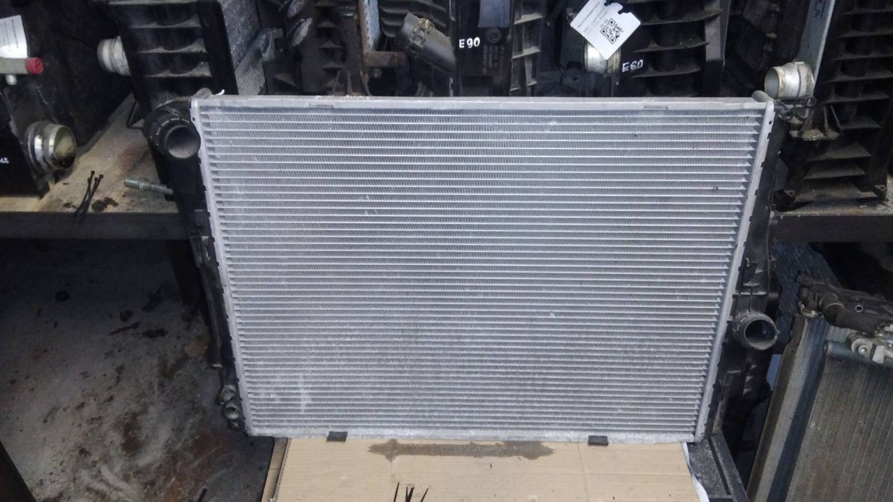 радиатор (основной) BMW 3 серия E90/E91/E92/E93 2005, 2.0 л., бензин, 7581658 - фото №1