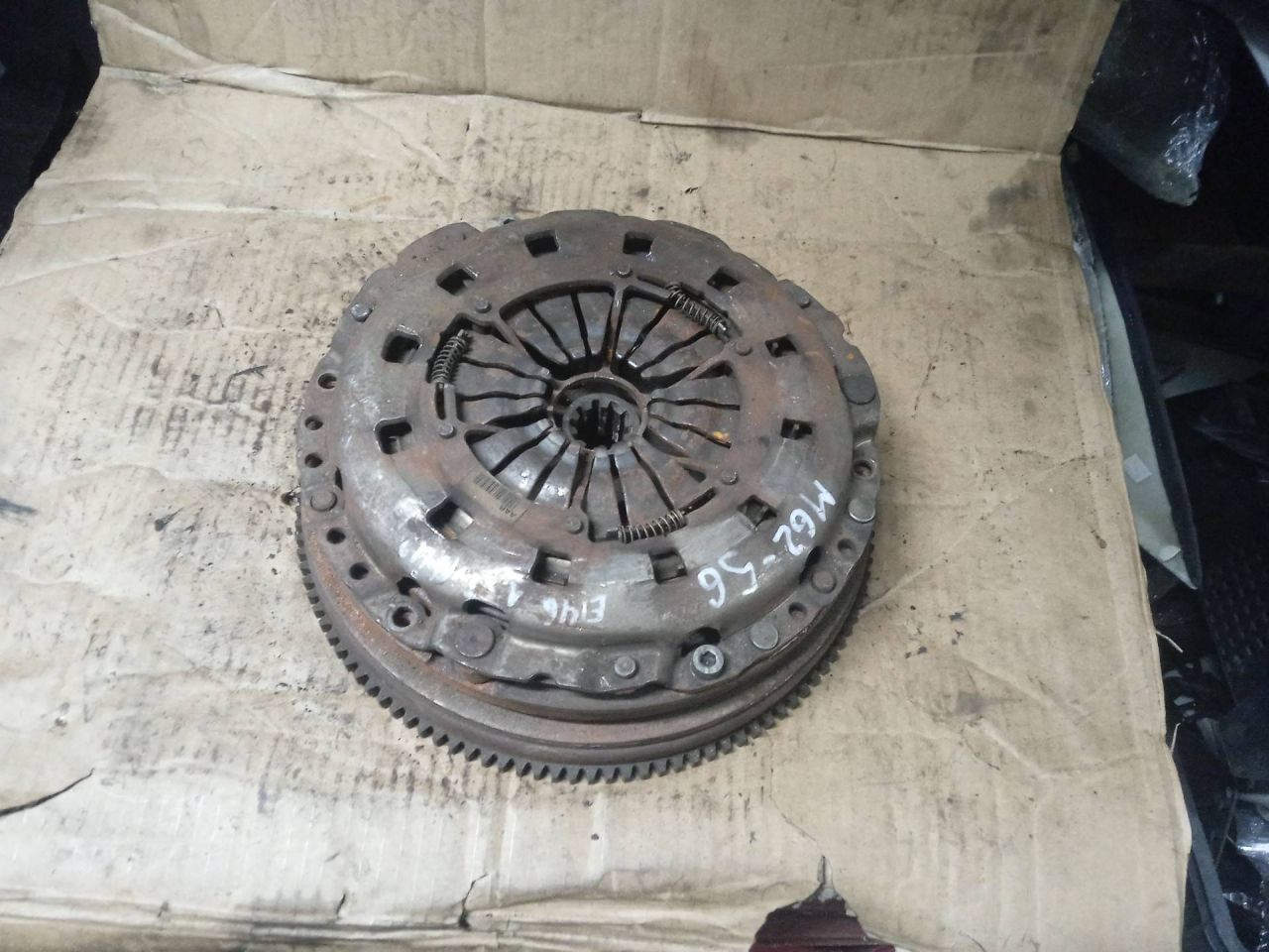 комплект сцепления BMW 3 серия E46 2001, 2.0 л., N42 B20 A, бензин, АКПП, купе - фото №1