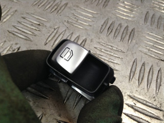 кнопка стеклоподъемника двери Mercedes-Benz E-Класс W213/S213/C238/A238 2016, 2.0 л., OM 654.920, дизель, АКПП, белый, седан, правый руль, 2229051904