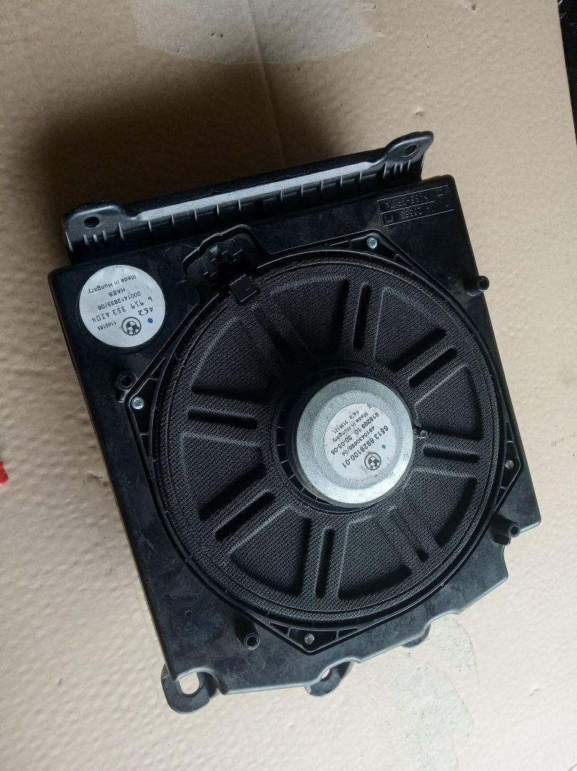 сабвуфер BMW 5 серия E60/E61 2005, 2.5 л., бензин, АКПП, универсал, 6929100, 6919353 - фото №1