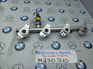 топливная рампа Mercedes-Benz B-Класс W246 2013, 1.6 л., M 270.910, бензин, A2700701595