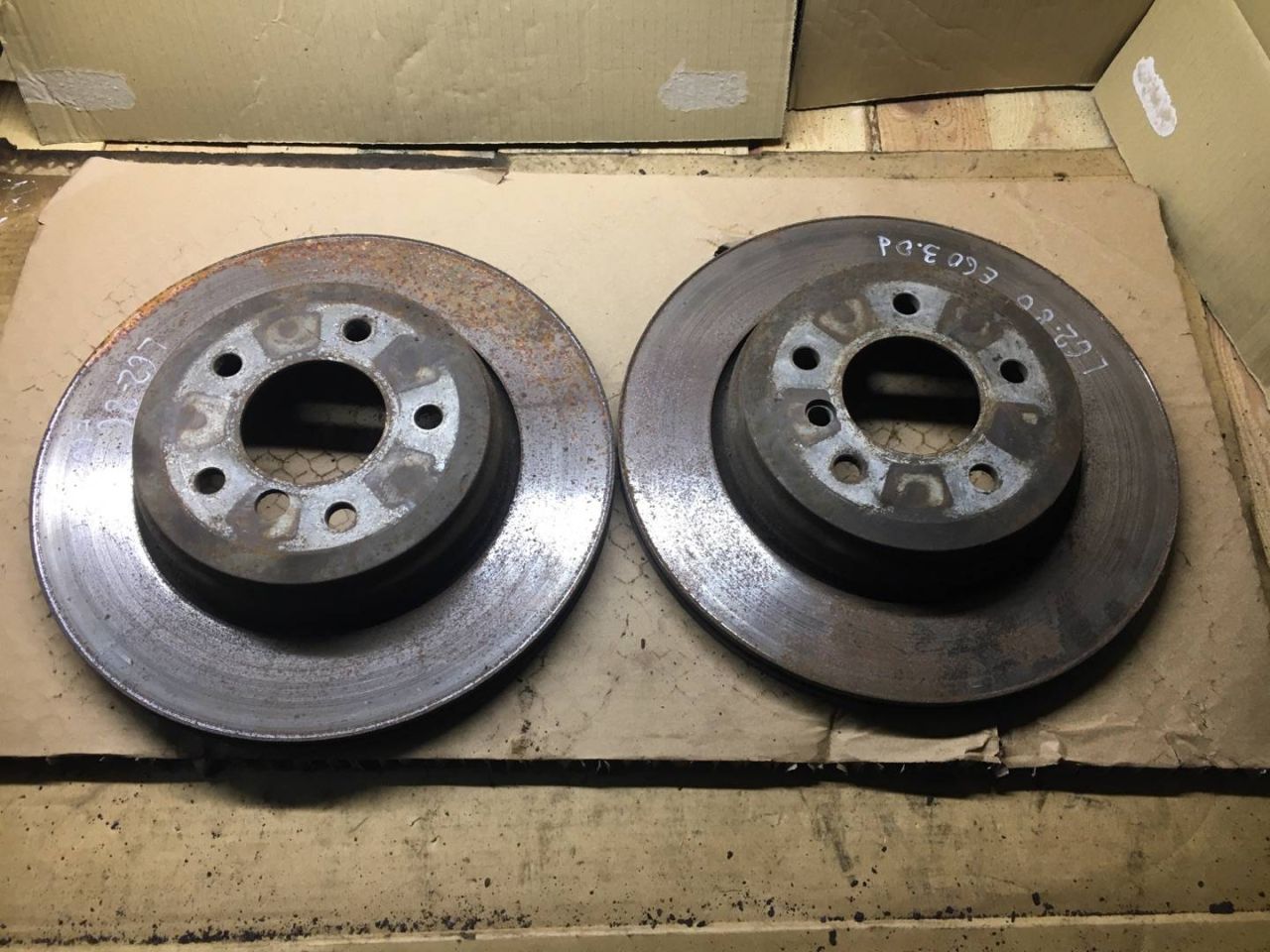 диски тормозные (комплект) BMW 5 серия E60/E61 2005, 2.5 л., дизель, АКПП, универсал - фото №1