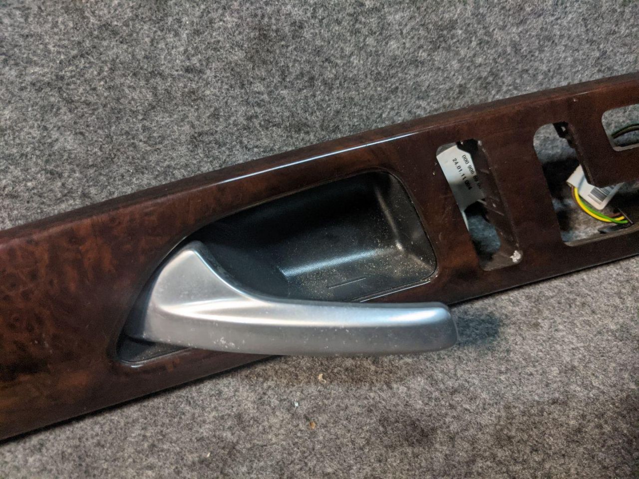 ручка внутренняя передняя левая Mercedes-Benz GL-Класс X166 2013, 3.0 л., OM 642.826, дизель, АКПП, коричневый, внедорожник 5 дв., A1667600561, 1667600561 - фото №1