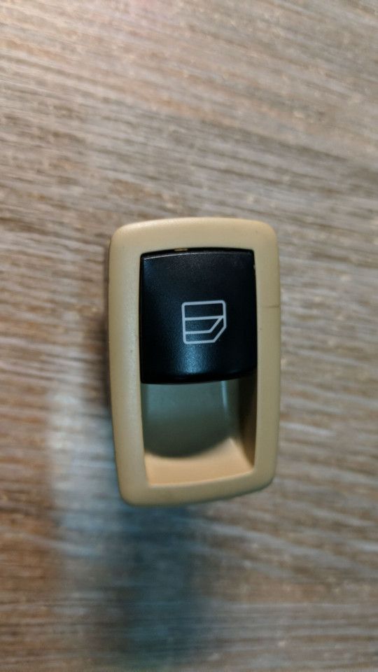 блок управления стеклоподъемниками Mercedes-Benz M-Класс W164 2006, 3.5 л., M 272.967, бензин, АКПП, внедорожник 5 дв., правый руль, A2518200510, 03128150 - фото №1