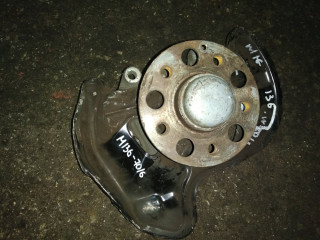 кулак поворотный правый Mercedes-Benz 2013, 2.1 л., OM 651.913, дизель, АКПП, седан