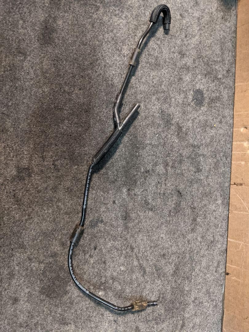 трубка вакуумная Mercedes-Benz GL-Класс X166 2015, 2.1 л., OM 651.960, дизель, АКПП, 6510705232, A6510705232 - фото №1