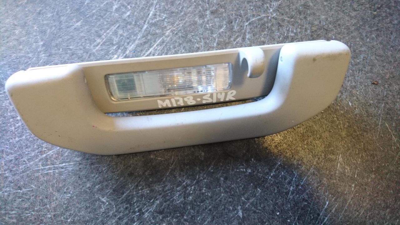 ручка внутренняя потолочная Mercedes-Benz M-Класс W166 2015, 3.0 л., OM 642.826, дизель, АКПП, cthsq, внедорожник 5 дв., A0998150100 - фото №1