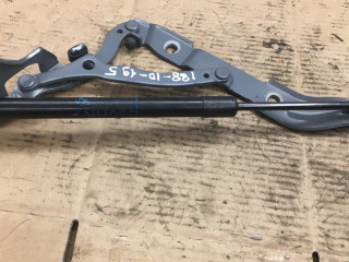 амортизатор крышки багажника (3-5 двери) BMW 3 серия E90/E91 [рестайлинг] 2010, 2.0 л., бензин, АКПП, седан, 7250308