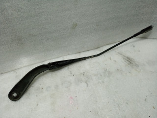 щеткодержатель (поводок стеклоочистителя, дворник) BMW 2013, 2.0 л., N20 B20 A, бензин, АКПП, седан, 7260474