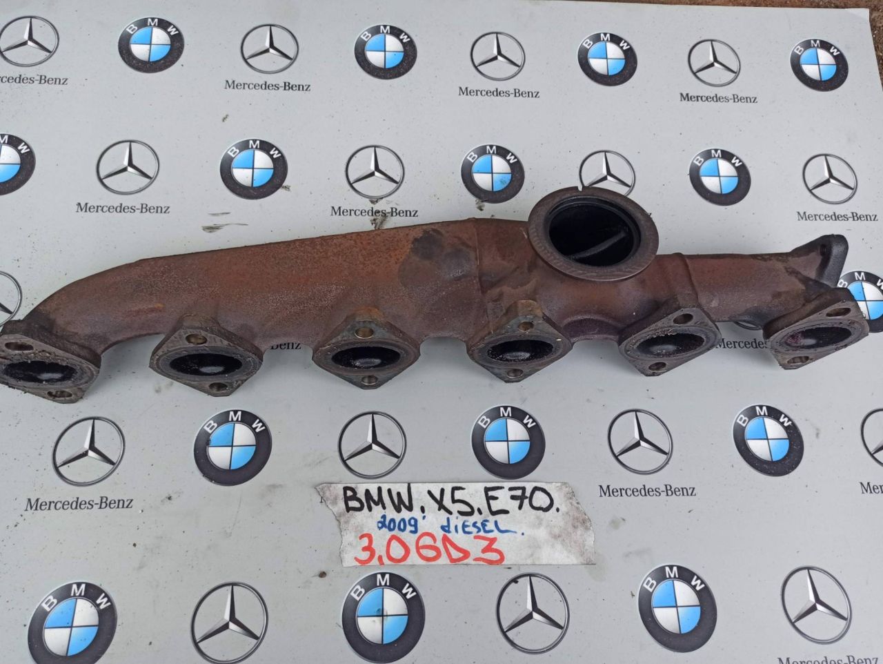 коллектор выпускной BMW X5 E70 2009, 3.0 л., дизель, 7811449 - фото №1