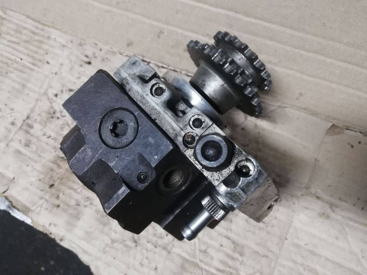 ТНВД BMW X5 E70 2008, 3.0 л., дизель, внедорожник 5 дв., 7798333 - фото №1