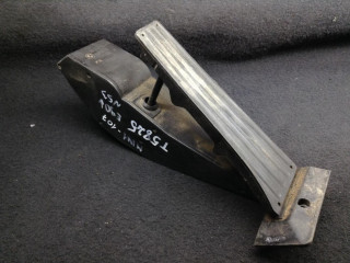 педаль BMW 3 серия E90/E91/E92/E93 2007, 3.0 л., N53 B30 A, бензин, МКПП, мокрый асфальт, седан, 6772646