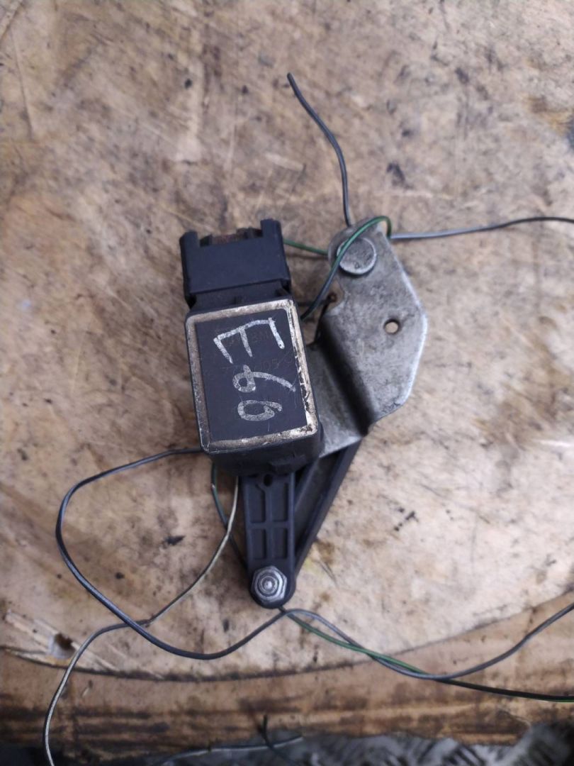 датчик дорожного просвета BMW 5 серия E60/E61 2006, 2.0 л., дизель, АКПП, седан, 37146776605, 6776605 - фото №1