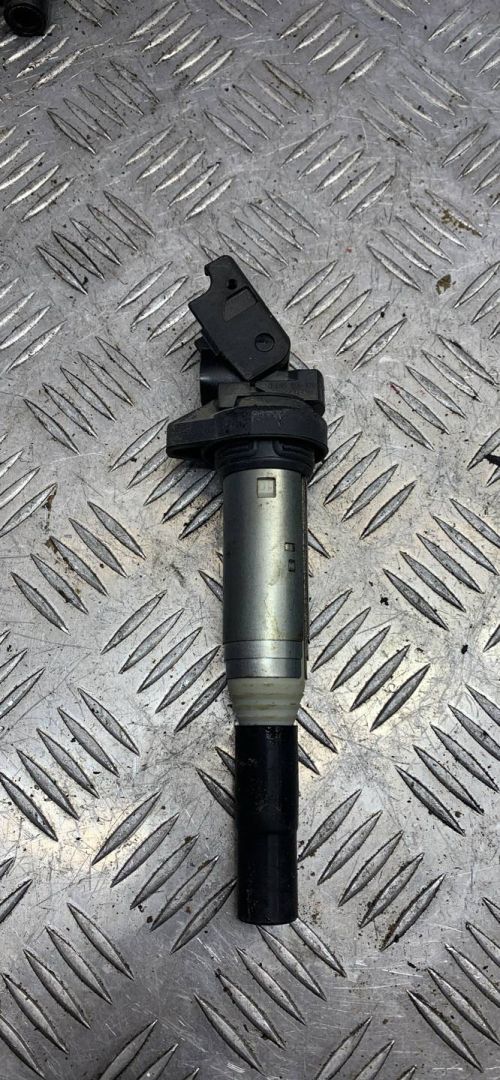 катушка зажигания BMW 2010, 3.0 л., N52 B30 AE, бензин, 8616153 - фото №1