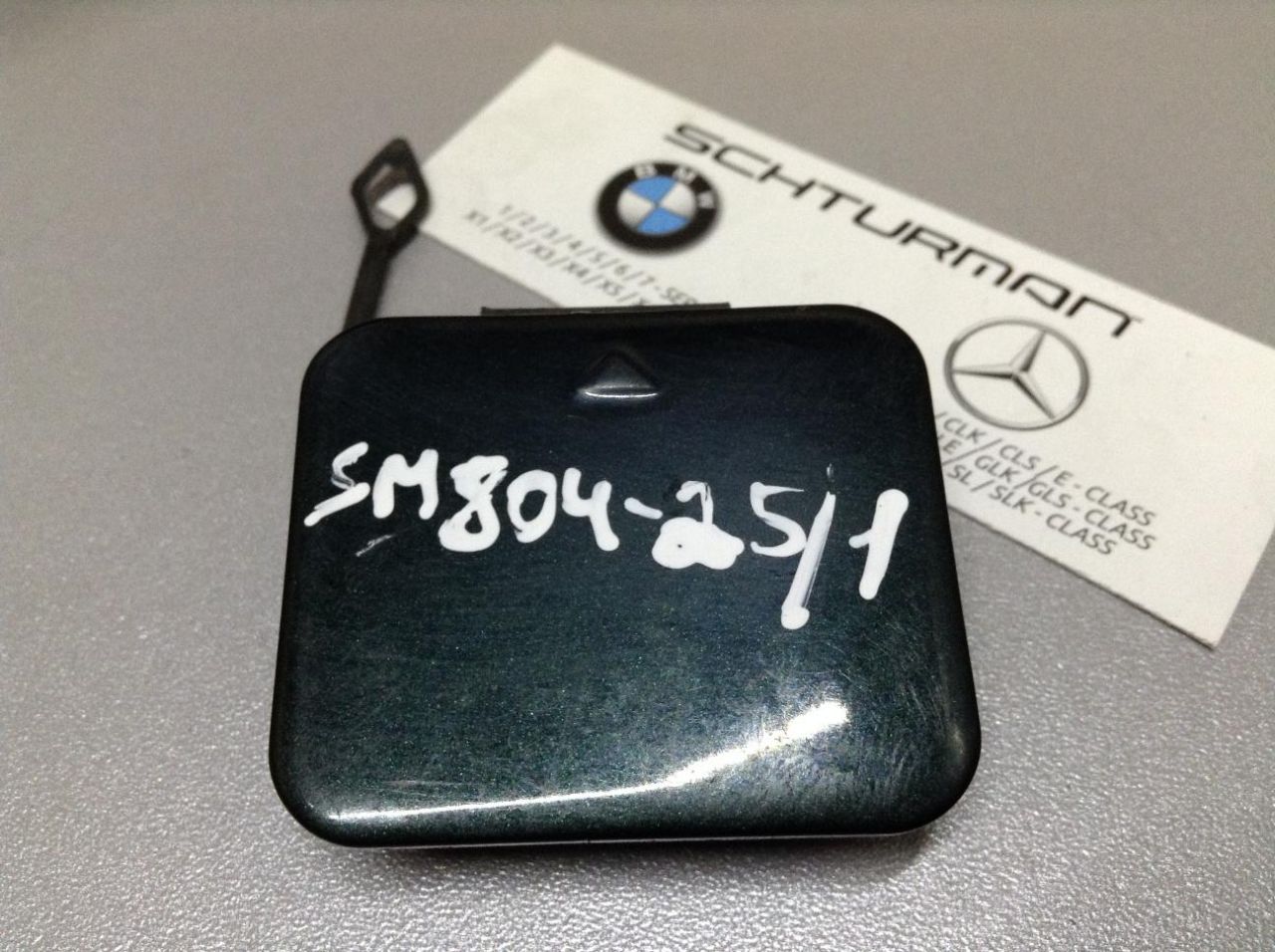 заглушка заднего бампера под крюк BMW 5 серия E39 1997, 2.0 л., бензин, АКПП, седан, 8213683 - фото №1